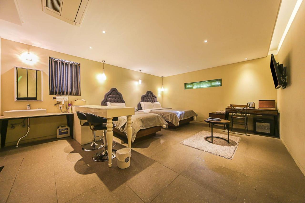 Hotel Myeongjak ชุนชอน ภายนอก รูปภาพ