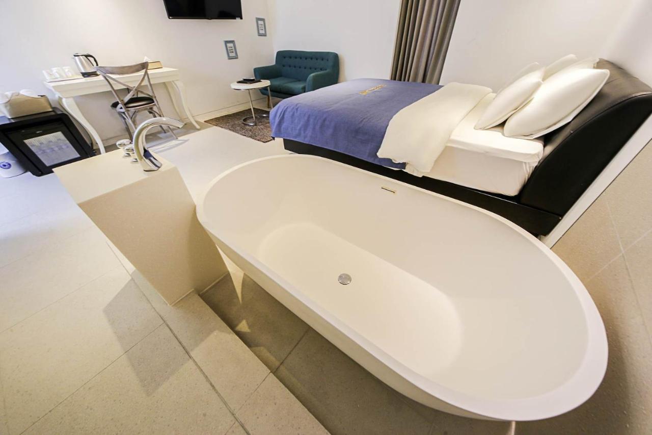 Hotel Myeongjak ชุนชอน ภายนอก รูปภาพ
